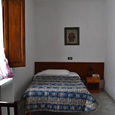 Imperiale Hotel 2*